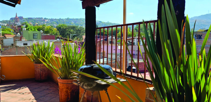 Lovely Penthouse FOR RENT